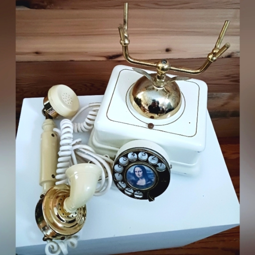 FINAL leavinVICTORIAN FRENCH STYLE ROTARY DESK PHONE Mona Lisa Center metal base - Picture 3 of 12